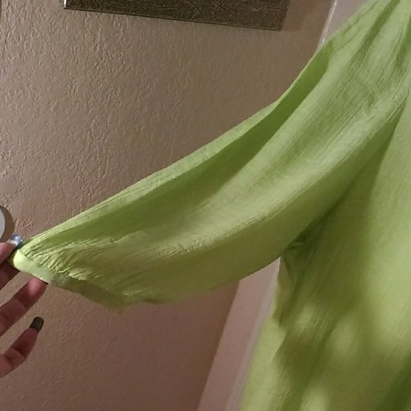 Avenue semi sheer top - Picture 5 of 7